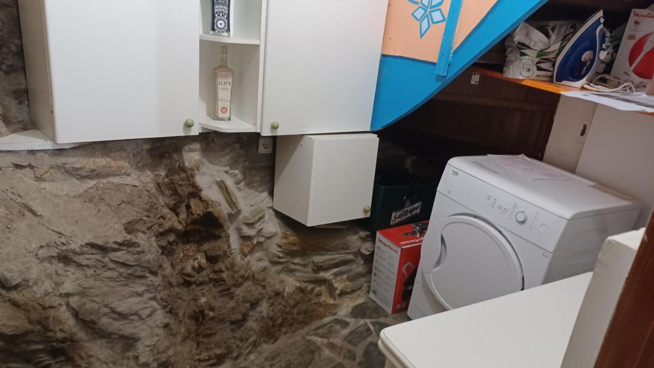 A Palleira Castro Caldelas Bagian luar foto